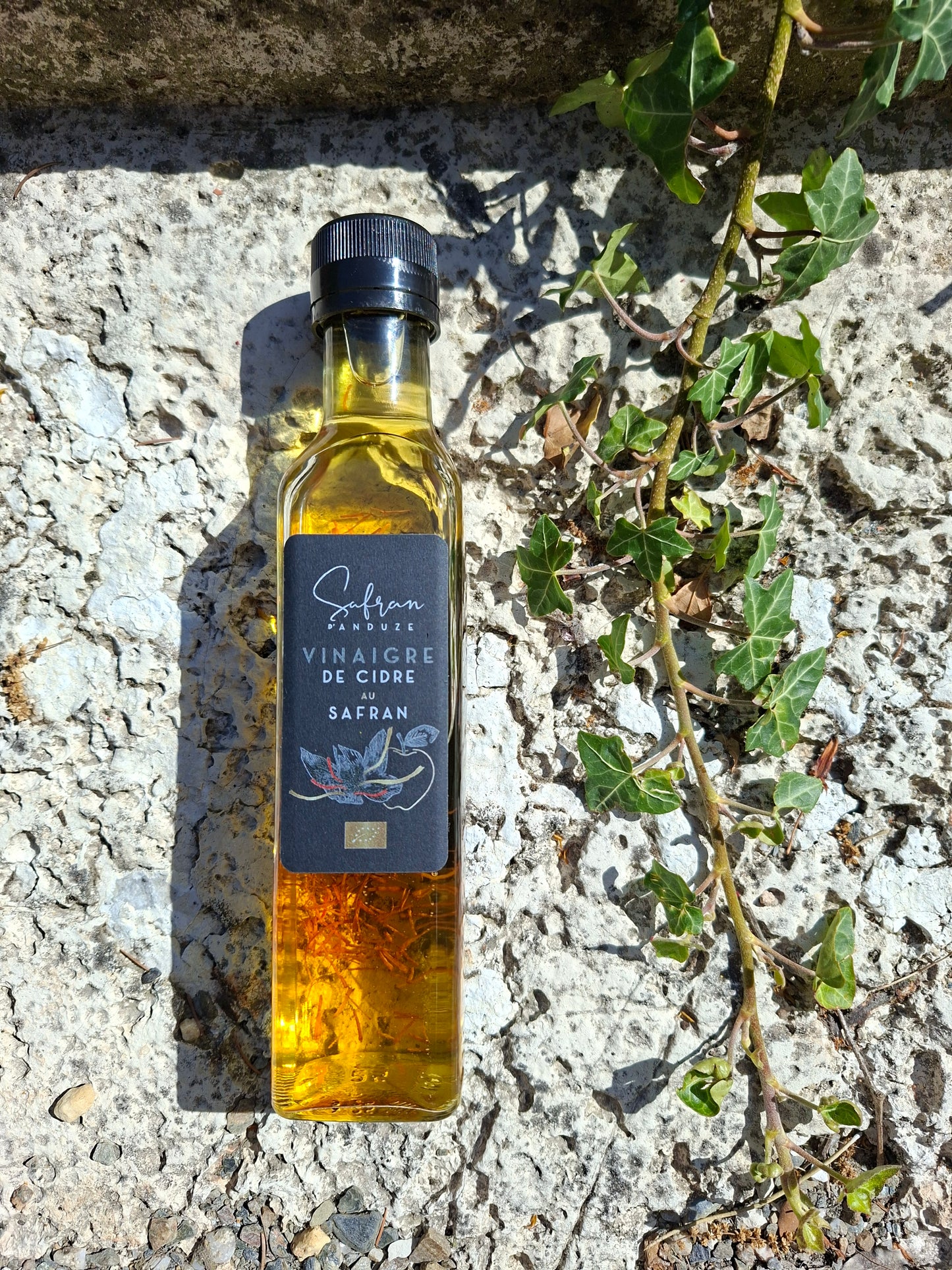 Vinaigre au safran bio d'Anduze